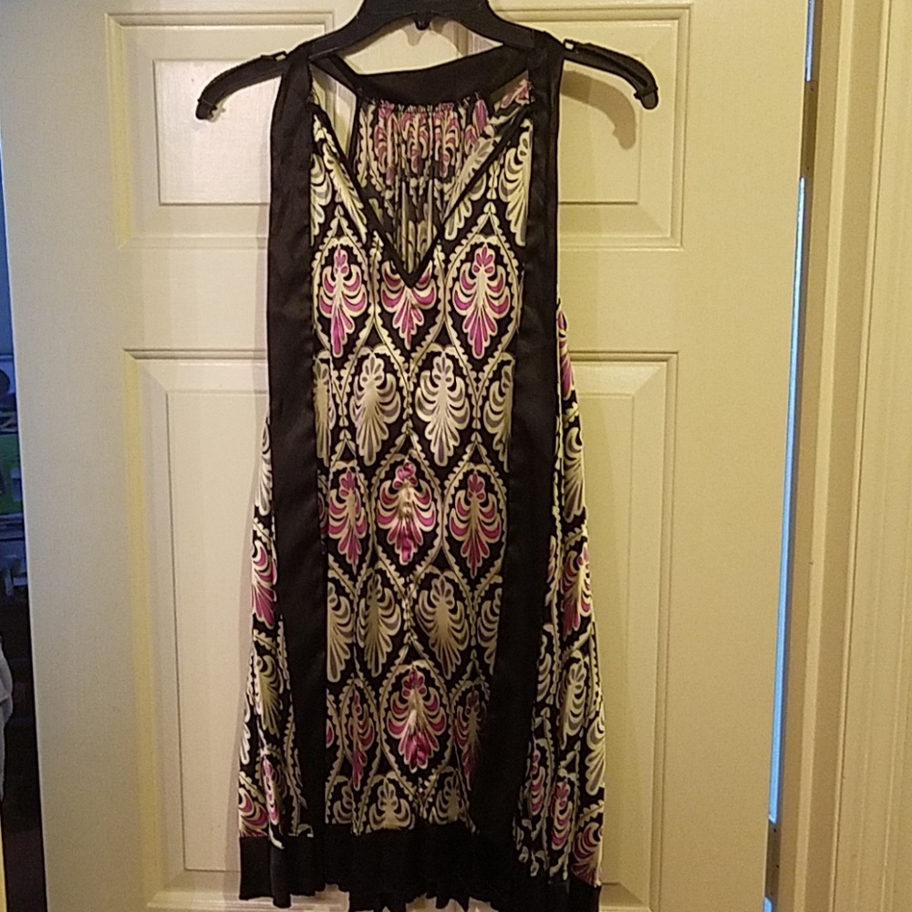 Dress - Picture 3 of 4